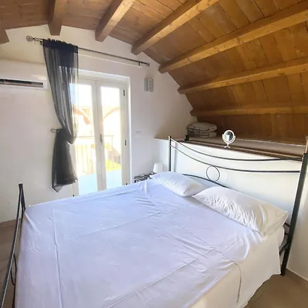 Hébergement de vacances Isca Calabretta M2 *