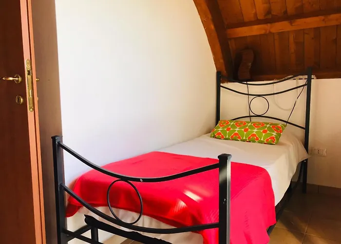 Isca Calabretta M2 בית נופש